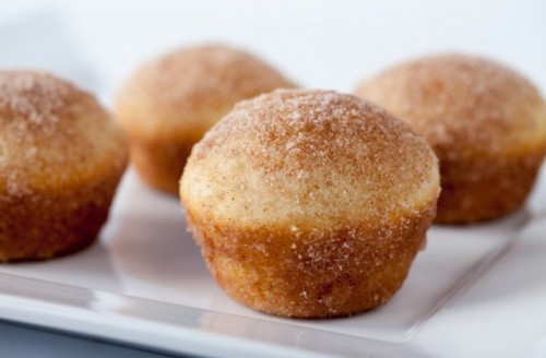 Fahéjas cukorral szórt francia muffin